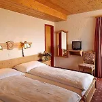 Edelweiss Superior Hotel 3*