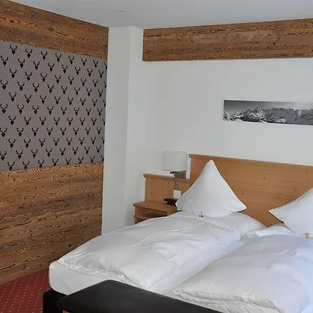 Edelweiss Superior Hotel