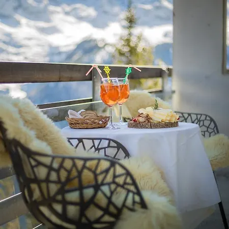 Edelweiss Superior Hotel 3*