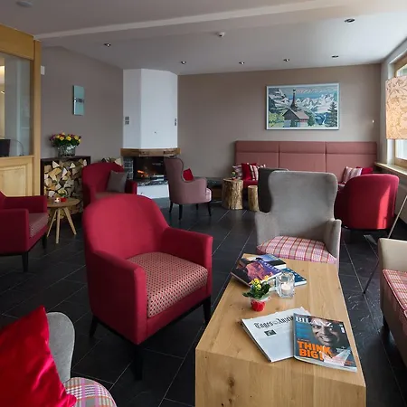 Edelweiss Superior Hotel 3*