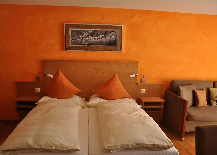 Edelweiss Superior Hotel 3*