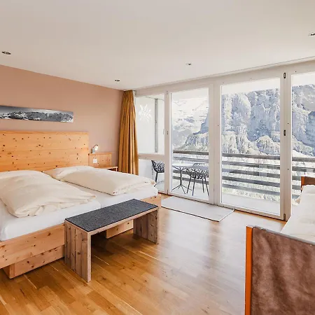 Edelweiss Superior Hotel 3*